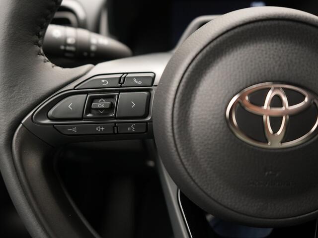 Toyota YARIS Cross 1.5 Hybrid 130 Dynamic stoel/ stuurverwarming || dode hoek detectie