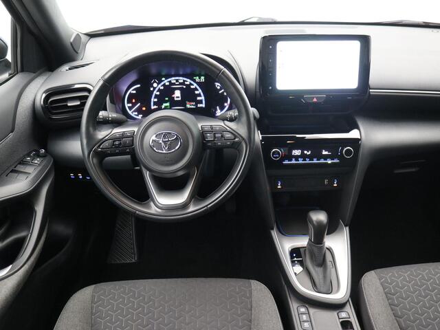 Toyota YARIS Cross 1.5 Hybrid Business Plus / Trekhaak / Historie aanwezig/ Dealer onderhouden / 750kg Trekgewicht / Adaptieve Cruise Control / Apple CarPlay & Android Auto / Stoel en Stuurverwarming / Keyless Entry & Start & Go / LMV / Airco Cliamte Control / Navigat
