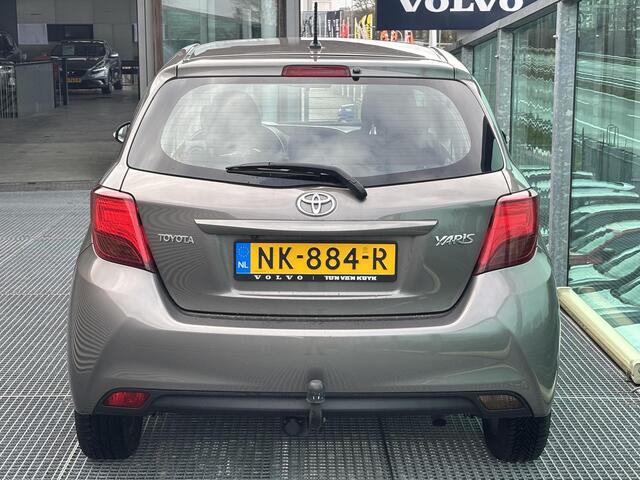 Toyota YARIS 1.3 VVT-i Trend / Camera achter / Automaat / Trekhaak / Cruise control / Dual zone automatic climate control / Grootlicht assistent /