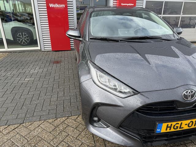 Toyota YARIS 1.5 Hybrid 115 First Edition *Met Trekhaak!*