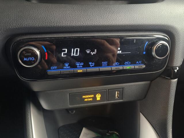 Toyota YARIS 1.5 Hybrid 115 Comfort Rijklaar + 12 maanden Bovag-garantie Henk Jongen Auto's in Helmond, al 50 jaar service zoals 't hoort!