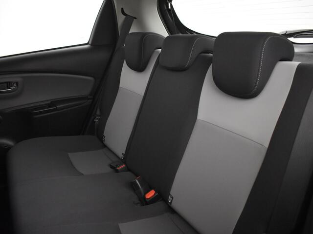 Toyota YARIS 1.5 Hybrid Energy | Navigatie | Camera |