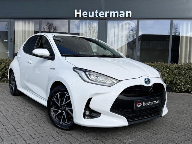 Toyota YARIS 1.5 Hybrid Dynamic Camera/ Privacy glas