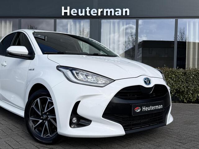 Toyota YARIS 1.5 Hybrid Dynamic Camera/ Privacy glas
