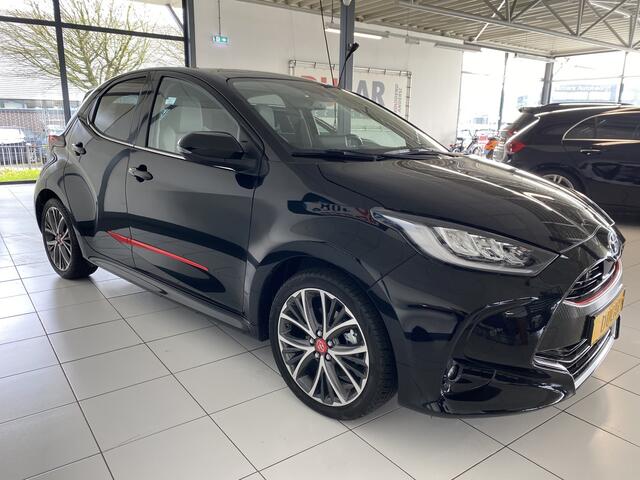 Toyota YARIS 1.5 Hybrid GR Sport panoramadak / Camera /