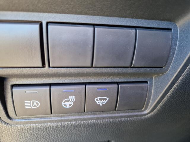 Toyota YARIS Cross 1.5 Hybrid Style Edition Parkeersensoren V+A, Dodehoeksensor, Navigatie , All-in Rijklaarprijs