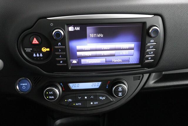 Toyota YARIS 1.5 Hybrid Premium | Cruise Control | Achteruitrijcamera | Stand kachel |