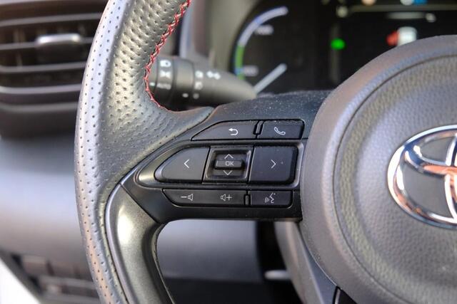 Toyota YARIS Cross 1.5 Hybrid 116pk CVT GR Sport | Navi | App Connect | Adaptive Cruise | Keyless | Camera | JBL | Alcantara/Leer