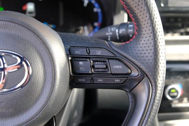 Toyota YARIS Cross 1.5 Hybrid 116pk CVT GR Sport | Navi | App Connect | Adaptive Cruise | Keyless | Camera | JBL | Alcantara/Leer