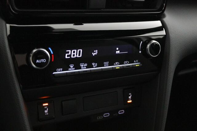 Toyota YARIS Cross 1.5 Hybrid 115 Dynamic | Nieuw uit voorraad leverbaar! |