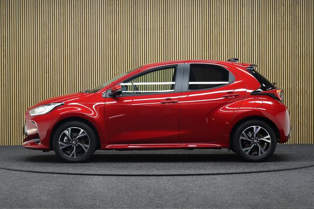 Toyota YARIS 1.5 Hybrid 115 Dynamic + Comfort Pack | Adaptive-cruise | Apple Carplay & Android Auto | Parkeerhulp | Camera | Clima | Maps Navigatie | Keyless | Stoel & Stuurverwarming | Dodehoekdetectie