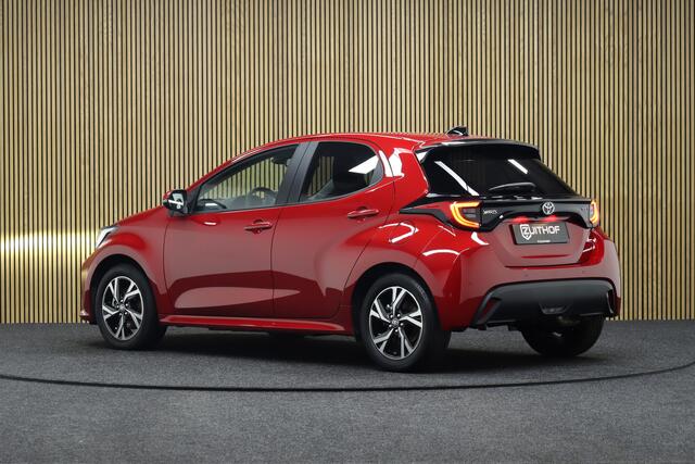 Toyota YARIS 1.5 Hybrid 115 Dynamic + Comfort Pack | Adaptive-cruise | Apple Carplay & Android Auto | Parkeerhulp | Camera | Clima | Maps Navigatie | Keyless | Stoel & Stuurverwarming | Dodehoekdetectie