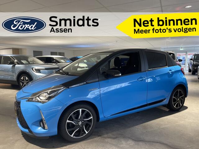 Toyota YARIS 1.5 Hybrid Bi-Tone Rijklaar! net een beurt gehad bij de Toyota Dealer | Stoelverwarming | Camera | All Season Banden | Cruise Control |