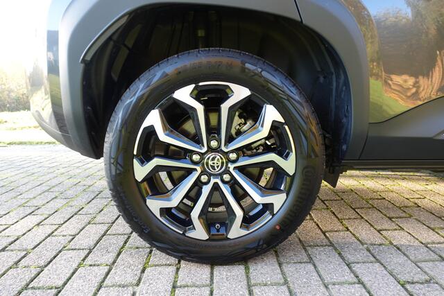 Toyota YARIS Cross 1.5 Hybrid Comfort | Camera | CarPlay | Adaptive Cruise | LED | Stoelverwarming | Stuurwielverwarming | Trekhaak.