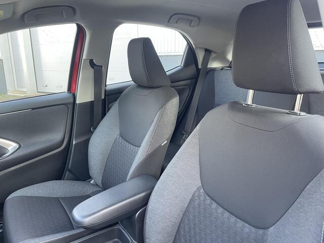 Toyota YARIS 1.5 Hybrid Dynamic | Org NL en 1e Eigenaar | 35.000 Km |