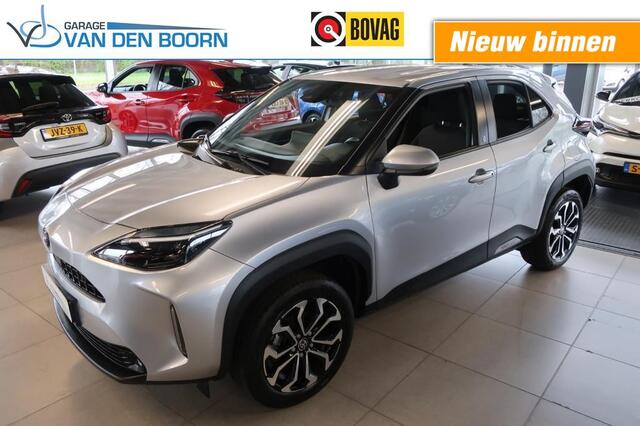 Toyota YARIS 1.5 HYBRID TEAM D, Dode Hoek Monitor, Navi, Apple Carplay/ Android Auto, etc.