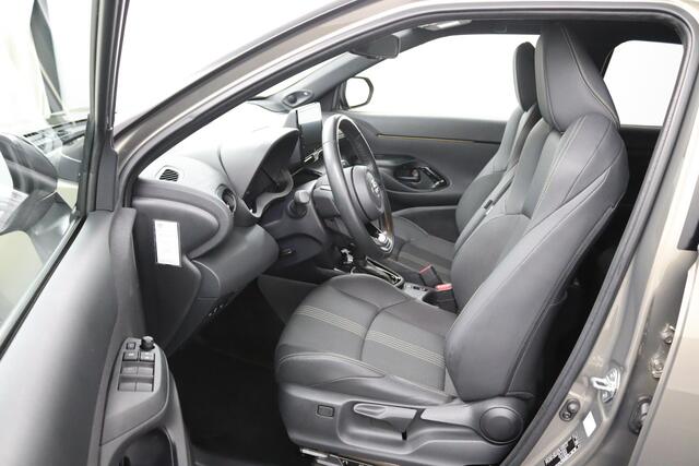 Toyota YARIS Cross 1.5 Hybrid Adventure | Trekhaak | Head Up Display | JBL Audio | Stoel en Stuurverwarming |