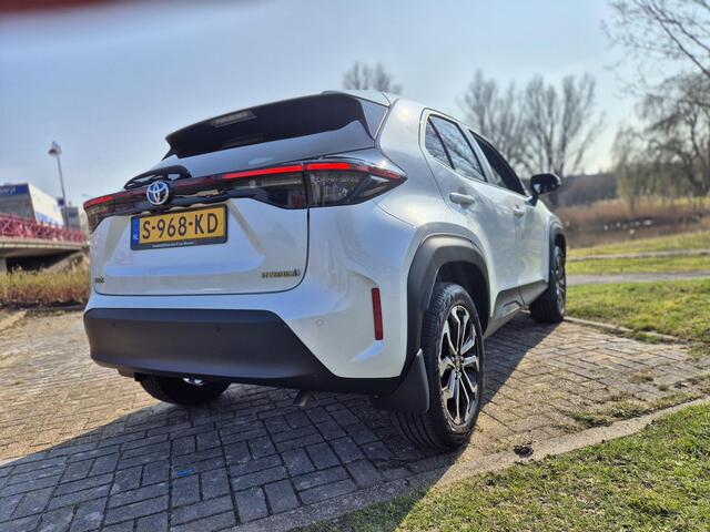 Toyota YARIS Cross 1.5 Hybrid Dynamic Team D