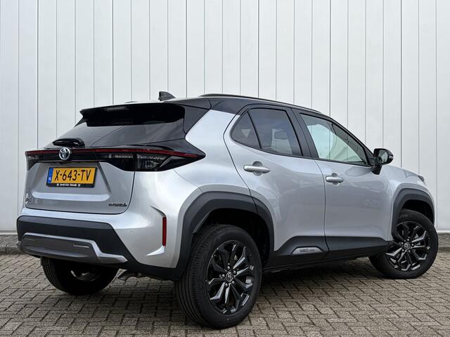 Toyota YARIS Cross 1.5 Hybrid Explore Bi-Tone NL Auto Dealer Onderhouden Stoel Verwarmd Parkeersensoren