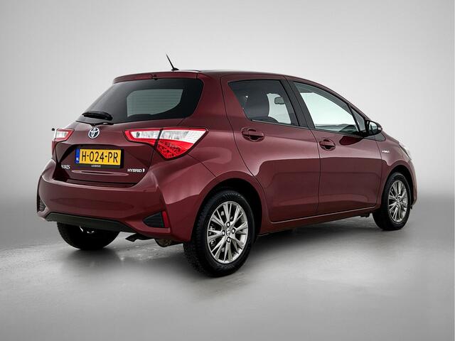 Toyota YARIS 1.5 Hybrid Dynamic | Nederlandse Yaris | Parelmoer Lak | LM Velgen | Climate Control |