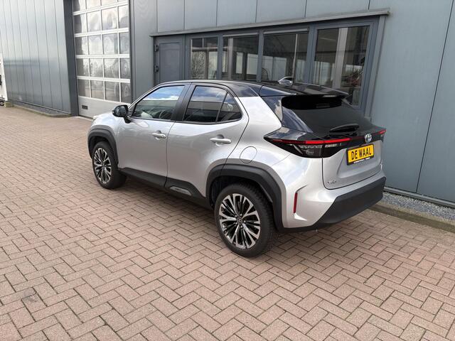 Toyota YARIS Cross 1.5 Hybrid Adventure PANORAMADAK/LEDER/JBLAUDIO/HUD/PDC/18INCH