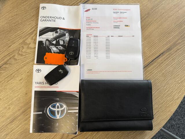 Toyota YARIS 1.5 Hybrid Style | Achteruitrijcamera | Voorstoelen Verwarmd | Beats Audio |