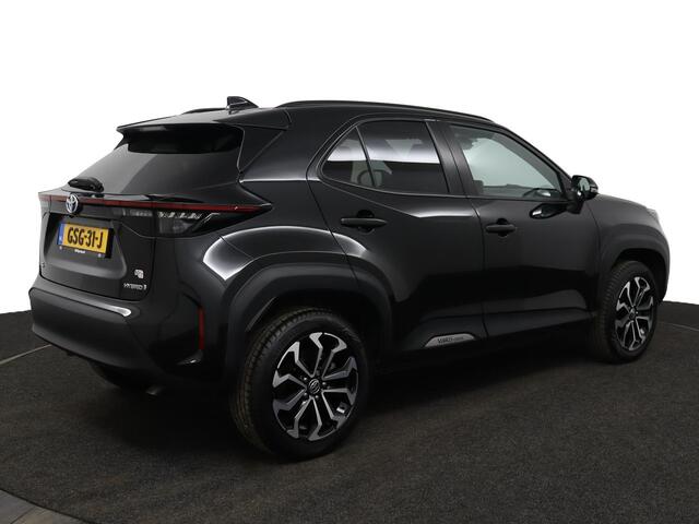 Toyota YARIS Cross 1.5 Hybrid Dynamic | Stoelverwarming voor | Stuurwielverwarming | Apple Carplay/ Android Auto | Camera Achter |