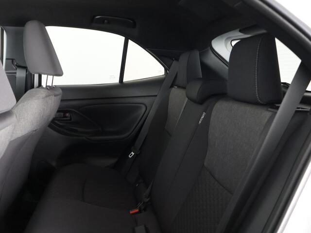 Toyota YARIS Cross 1.5 Hybrid 130 Dynamic | Stuur- & Stoelverwarming | Apple Carplay & AndroidAUTO | Navigatie