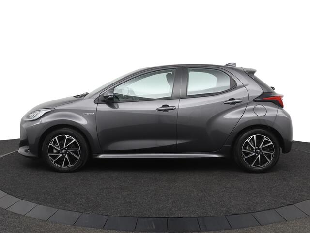 Toyota YARIS 1.5 Hybrid Dynamic | Lage kilometerstand | Parkeercamera | Navigatie |
