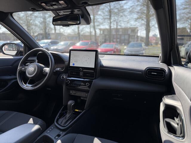 Toyota YARIS Cross 1.5 Hybrid 130 Executive Plus Pack | GEEN AFLEVERKOSTEN | Elektrische achterklep, Parkeersensoren, Dodehoekdetectie