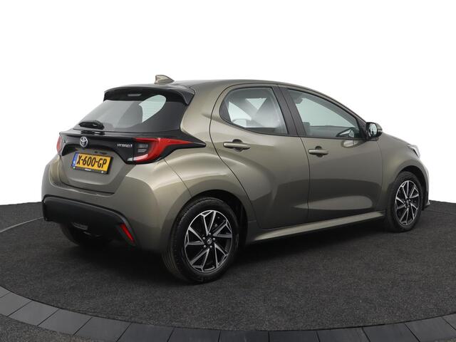 Toyota YARIS 1.5 Hybrid Dynamic | Parkeercamera | Apple carplay - android auto | Keyless |