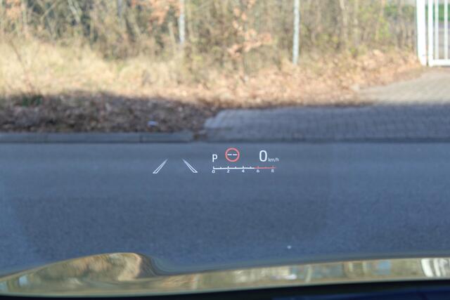 Toyota YARIS Cross 1.5 Hybrid Dynamic Special | Rijklaar | Head Up | Stoel-/Stuurverw | Apple/Android | LED | El. Achterklep | Smartkey