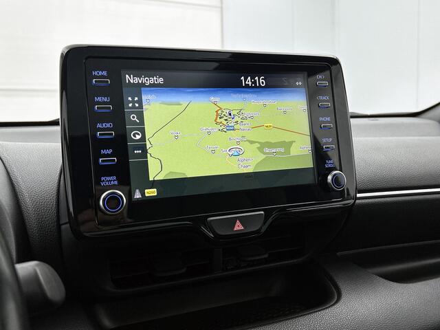 Toyota YARIS 1.5 Hybrid First Edition | Navigatie | Panoramadak | Leder | Climate control | Adaptive cruise control |