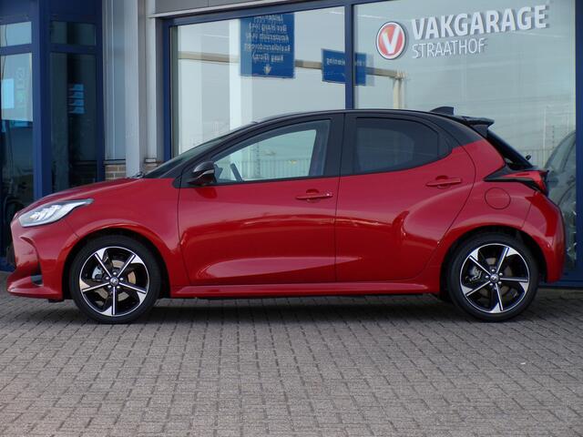 Toyota YARIS 1.5 Hybrid 130 Executive Full led / Sensoren + camera / Panoramadak / Stoel + stuurverwarming / JBL Audio / Apple Carplay + Android Auto