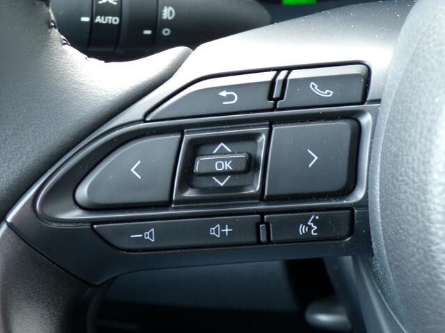 Toyota YARIS 1.5 Hybrid 130 Executive Full led / Sensoren + camera / Panoramadak / Stoel + stuurverwarming / JBL Audio / Apple Carplay + Android Auto