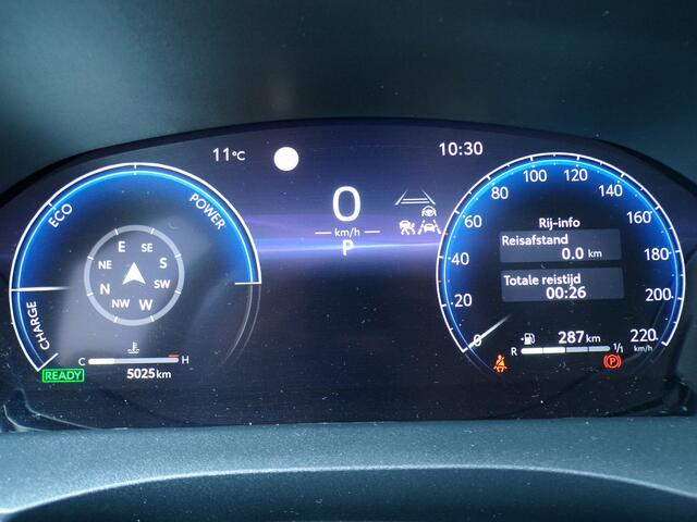 Toyota YARIS 1.5 Hybrid 130 Executive Full led / Sensoren + camera / Panoramadak / Stoel + stuurverwarming / JBL Audio / Apple Carplay + Android Auto