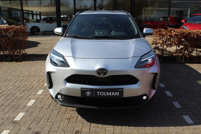 Toyota YARIS Cross 1.5 Hybrid 115 First Edition | Rijklaar | PDC | Navi | Apple/Android | Camera | Adap Cruise | Stoel-/Stuurverwarming