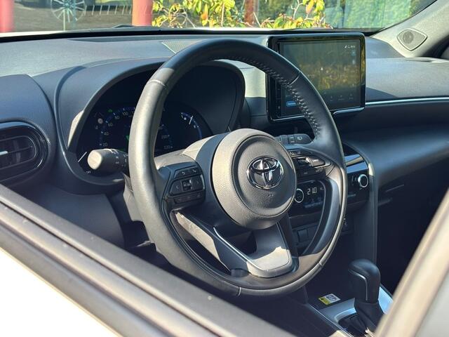 Toyota YARIS Cross 1.5 Hybrid (Automaat) Dynamic 130 PK | Stoelverwarming | Navigat