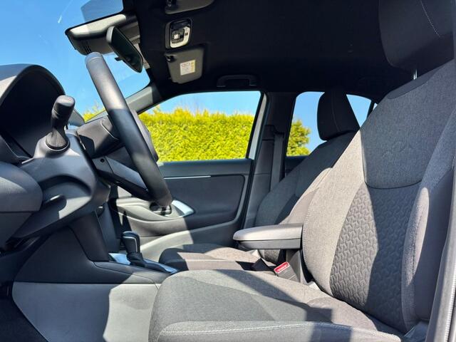 Toyota YARIS Cross 1.5 Hybrid (Automaat) Dynamic 130 PK | Stoelverwarming | Navigat