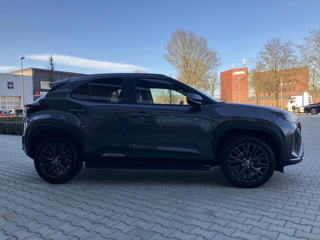 Toyota YARIS Cross 1.5 Hybrid Adventure Limited | Treeplanken | Headup