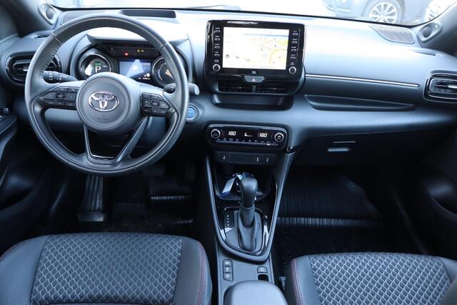 Toyota YARIS 1.5 Hybrid Launch Edition Navigatie, Camera, Automaat, Cruise control, Head up display