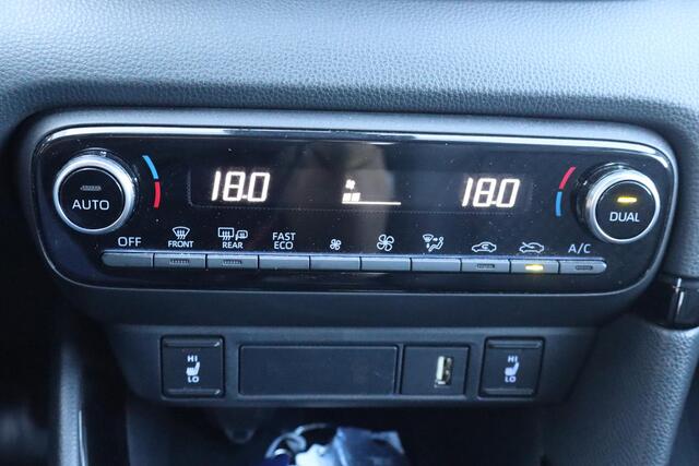 Toyota YARIS 1.5 Hybrid Launch Edition Navigatie, Camera, Automaat, Cruise control, Head up display