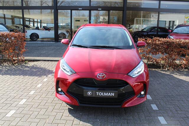 Toyota YARIS 1.5 Hybrid 115 First Edition Comfort Pack | Rijklaar | Blind Spot | Apple/Android | Sensoren v+a | Camera | Stoel-/Stuurverw. | LED | Keyless