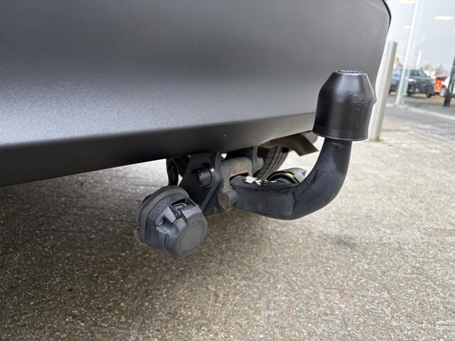 Toyota YARIS Cross 1.5 Hybrid Dynamic | Trekhaak Afn. | All-season | Treeplanken