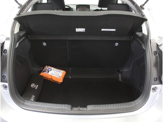 Toyota YARIS 1.5 Hybrid Dynamic AIRCO | ADAPCRUISE | LM | CARMERA | LED | CARPLAY