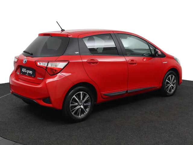 Toyota YARIS 1.5 Hybrid Dynamic Limited | Privacy Glas | Stoelverwarming | Achteruitrijcamera |
