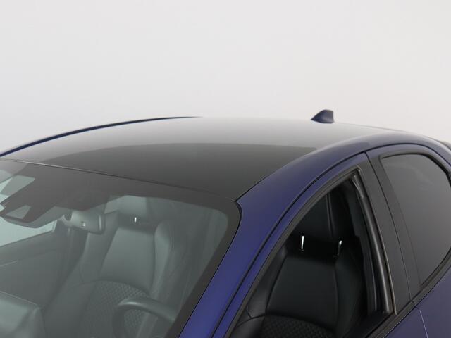 Toyota YARIS 1.5 Hybrid Style (Pano / Camera / ACC / Led)