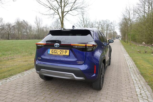 Toyota YARIS Cross 1.5 Hybrid Adventure AWD | CarPlay | Elektr. klep | Camera | PDC | ACC | HUD | Navi |