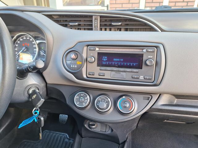 Toyota YARIS 1.0 VVT-i Comfort 5Drs /63.000 Km/1e Eig/Airco/Bluetooth/Garantie