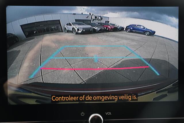 Toyota YARIS Cross 1.5 Hybrid 130 GR SPORT, Treeplanken, Apple Carplay/Android Auto, Stoelverwarming!